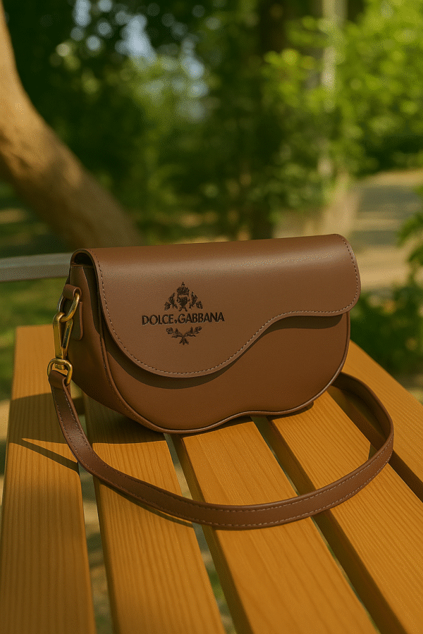 Dolcetta Curve Leather Crossbody